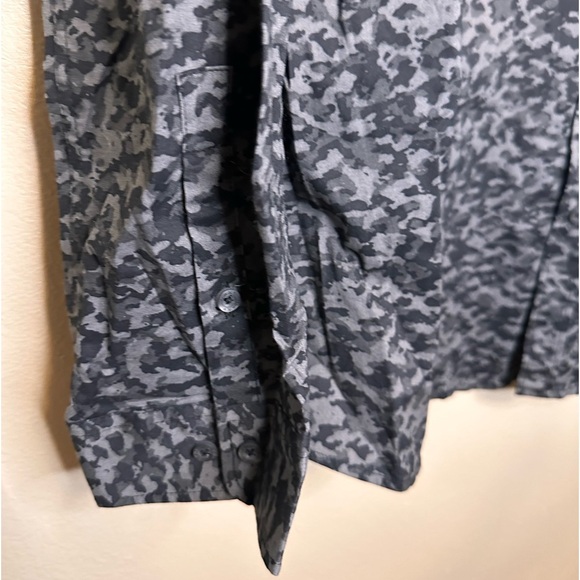 NWT DKNY Men’s Button Down Dress Shirt Size XL Black Gray - Picture 2 of 6